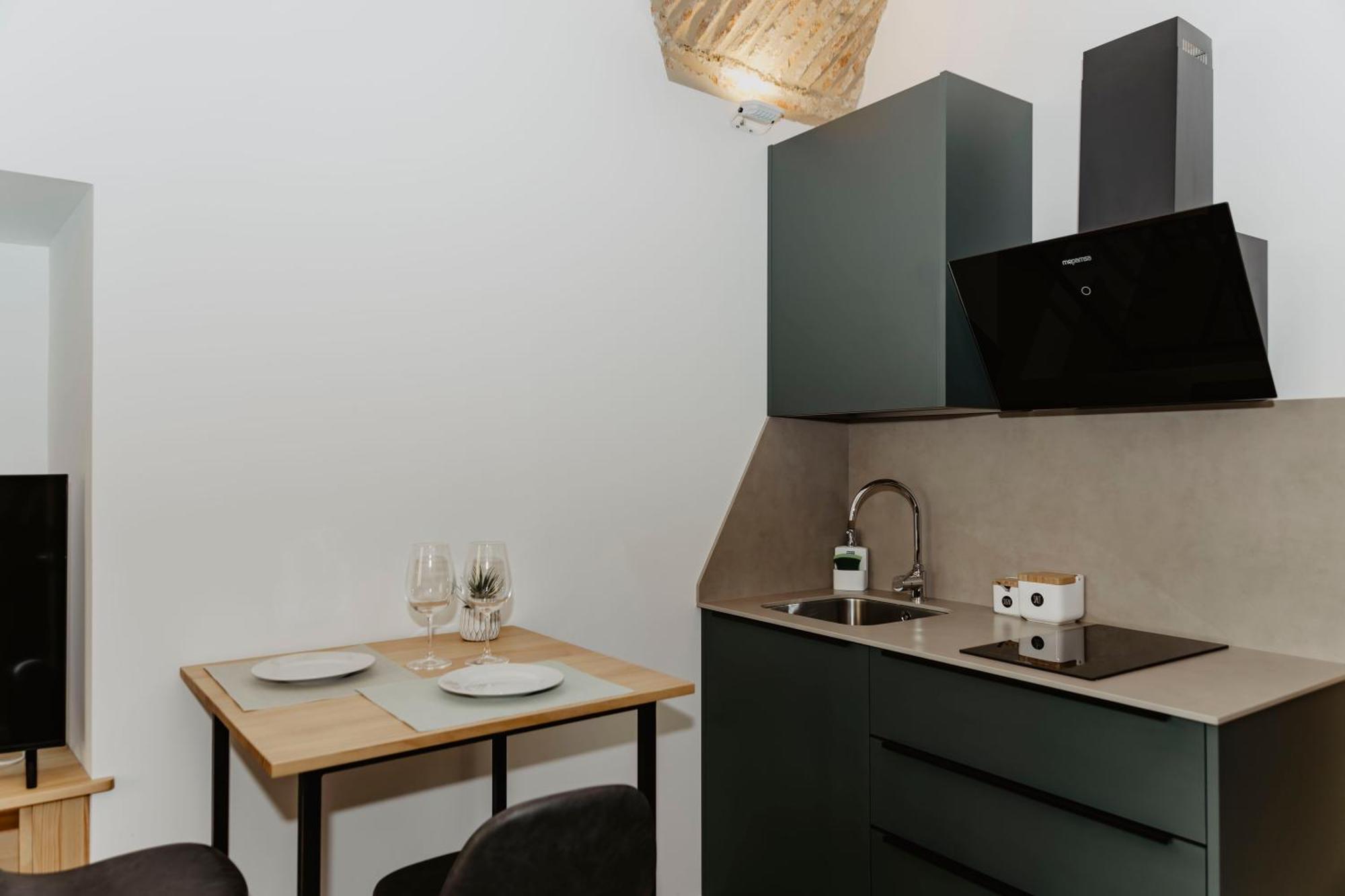 Portal De Santiago Apartment Caceres Bagian luar foto
