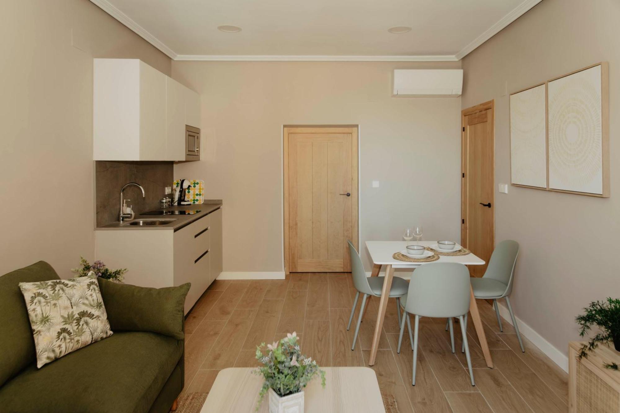 Portal De Santiago Apartment Caceres Bagian luar foto